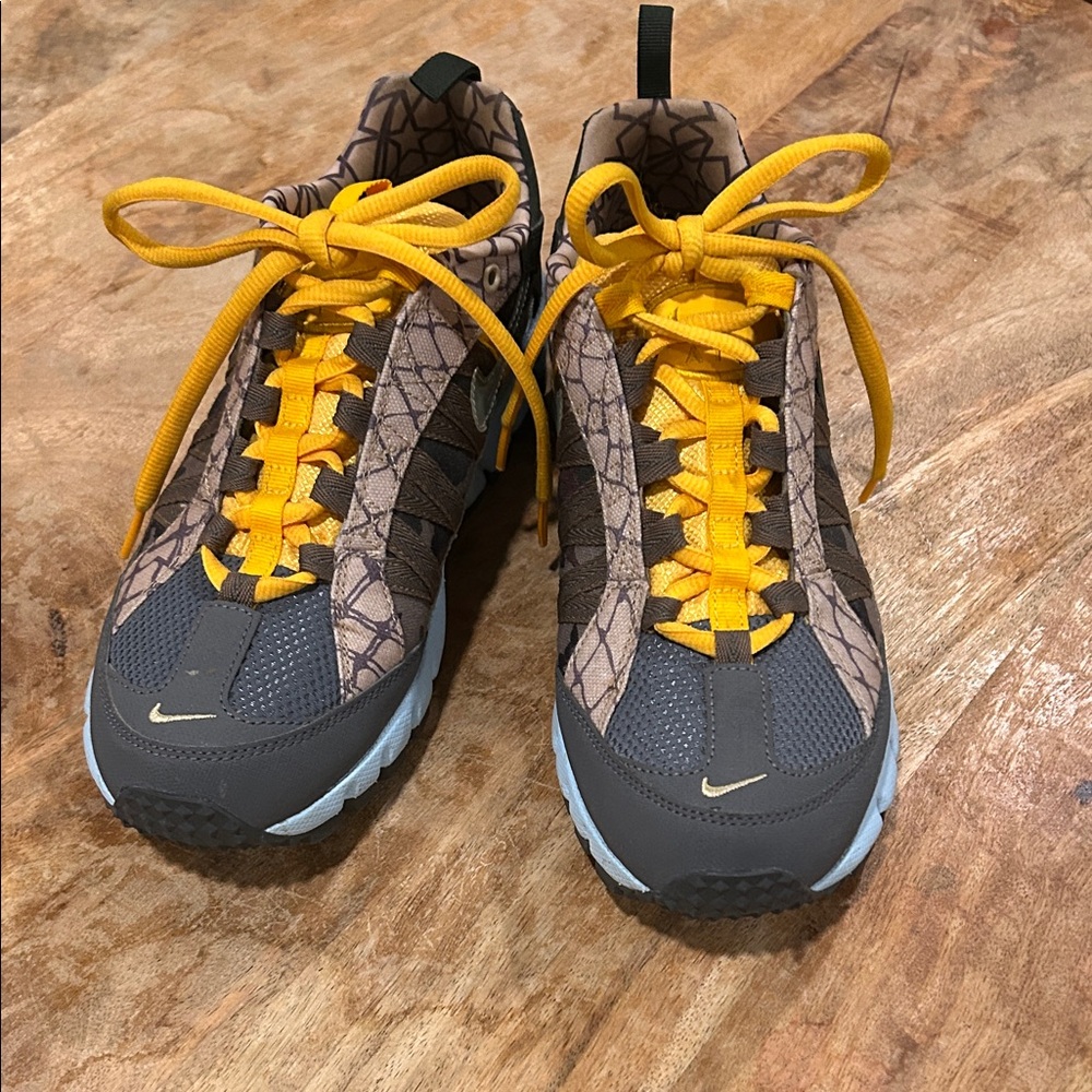 Nike Air Humara 17 premium camo/Dark grey hiking sneaker💕Men Size 7.5